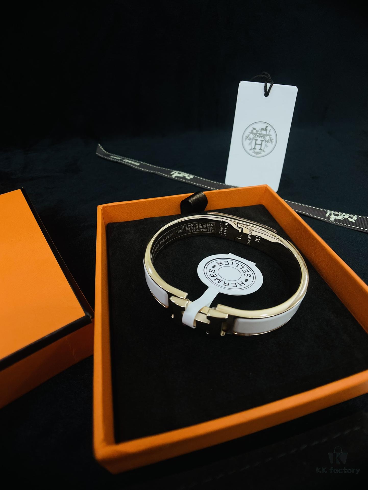 Hermès H White