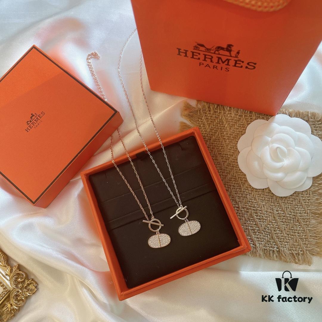 692fca8899f2d84055c892b1 Hermès 2021 New Arrival Popular Double-Sided Pig Nose Necklace 🐽 Platinum and Rose Gold Plated Couple Pendant Chain