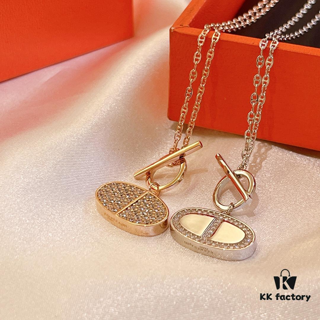 692fca8b99f2d84055c892b5 Hermès 2021 New Arrival Popular Double-Sided Pig Nose Necklace 🐽 Platinum and Rose Gold Plated Couple Pendant Chain