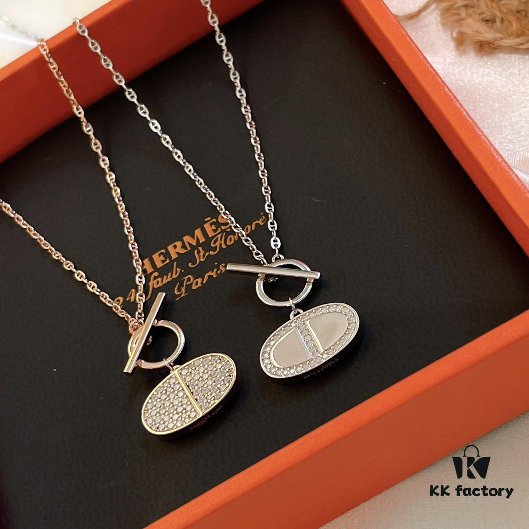 692fca8c99f2d84055c892b6 Hermès 2021 New Arrival Popular Double-Sided Pig Nose Necklace 🐽 Platinum and Rose Gold Plated Couple Pendant Chain