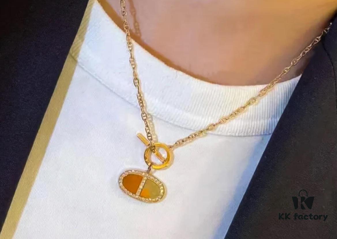 692fca8c99f2d84055c892b7 Hermès 2021 New Arrival Popular Double-Sided Pig Nose Necklace 🐽 Platinum and Rose Gold Plated Couple Pendant Chain