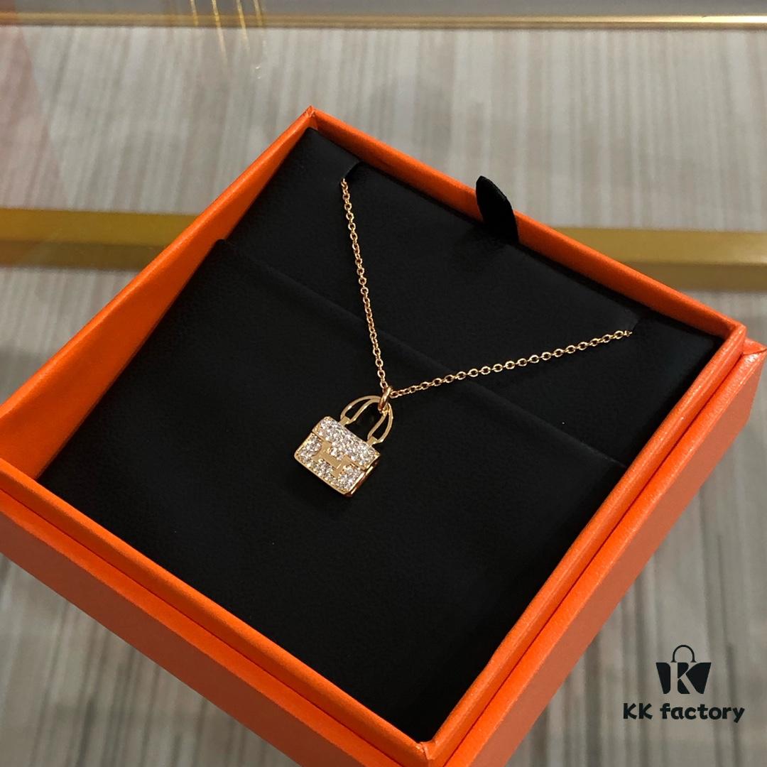 692fca9c99f2d84055c892d0 2021 Latest Version Hermes Kelly Chain Necklace, Z-Premium Custom Grade with 0.5 Micron Thick Gold Plating, Perfectly Polished 360-Degree Finish, Authentic Engraving, Miniature Design for Ultimate Elegance