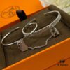 692fcaa399f2d84055c892de V Gold Material Thickened Version, Rose Gold and White Gold Color, Premium Craftsmanship Edition, Hermes Two-in-One Lock Bracelet, High-Carbon Diamonds, 1:1 Super Precision