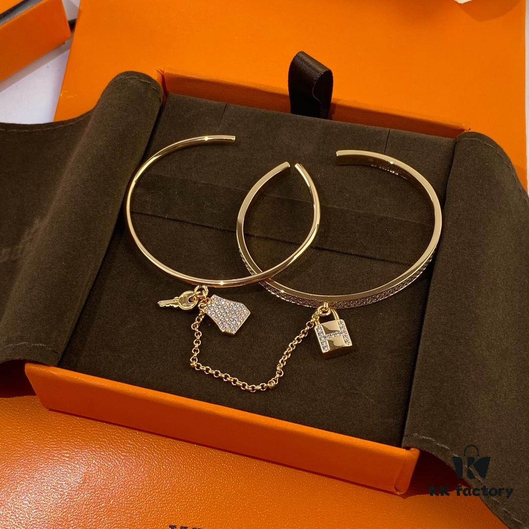 692fcaa399f2d84055c892e0 V Gold Material Thickened Version, Rose Gold and White Gold Color, Premium Craftsmanship Edition, Hermes Two-in-One Lock Bracelet, High-Carbon Diamonds, 1:1 Super Precision