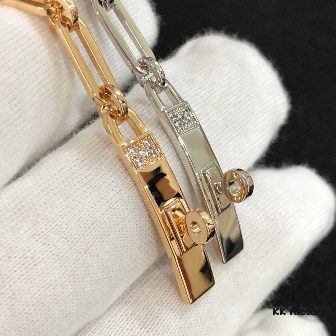 692fcab899f2d84055c8930b Hermes New Kelly Chaine Square Openwork Bracelet