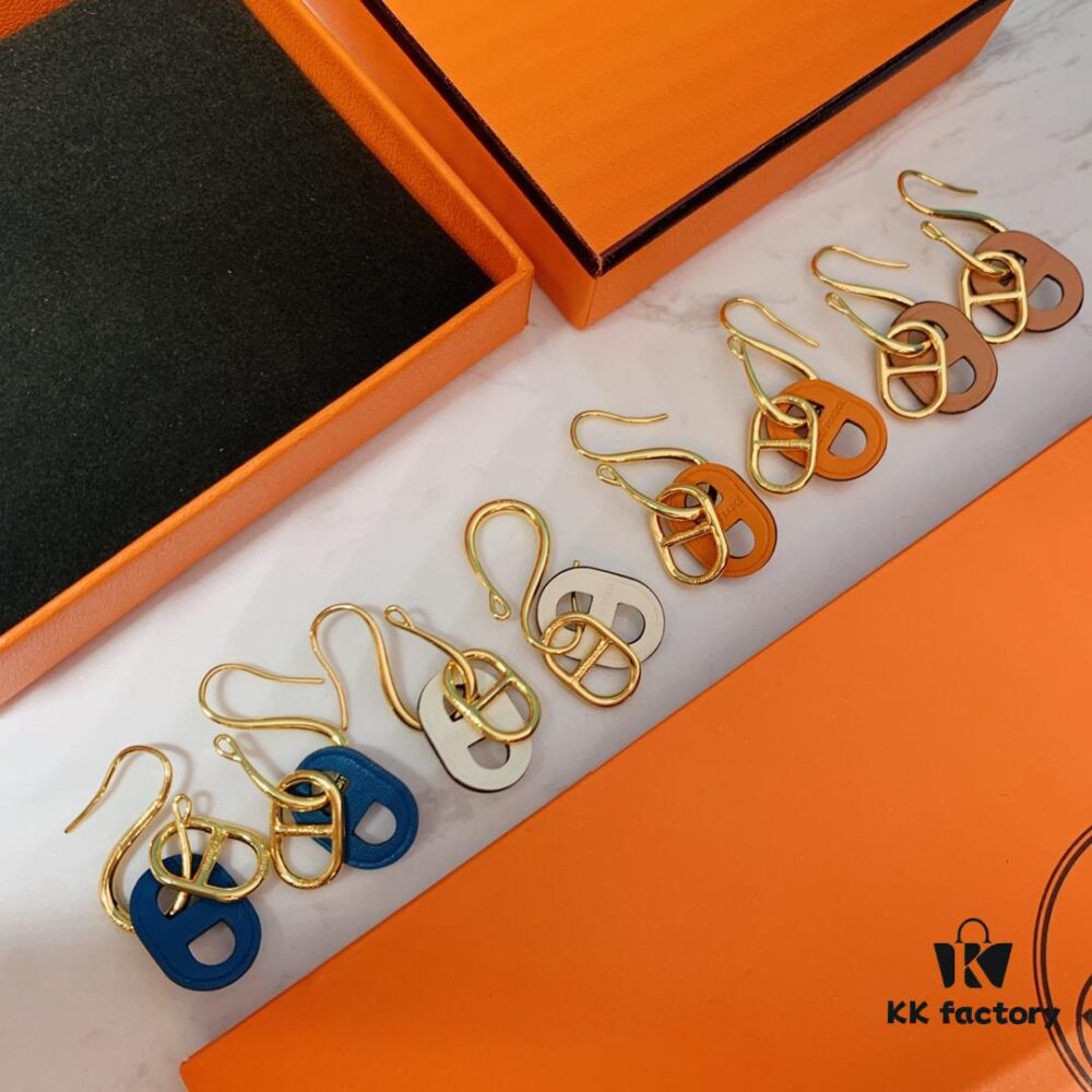 692fcac099f2d84055c8931e Hermes New Pig Nose O'maillon Series Earrings (Klein Blue/White/Orange/Khaki) Four Colors Available