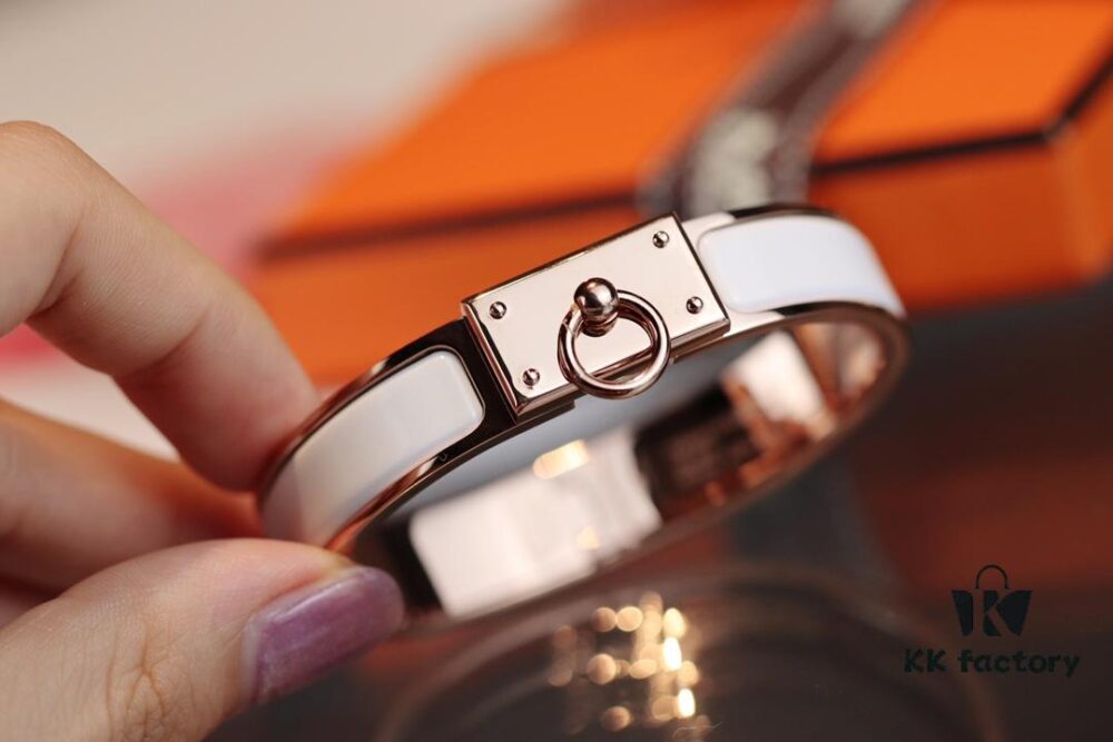 692fcad499f2d84055c89342 New Arrival Hermes-Inspired Enamel Bangle Bracelet with H Lock Clasp