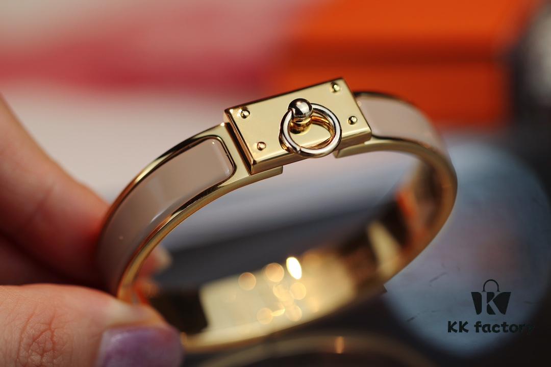 692fcad999f2d84055c8934b New Arrival Hermès-Inspired Enamel Bangle Bracelet