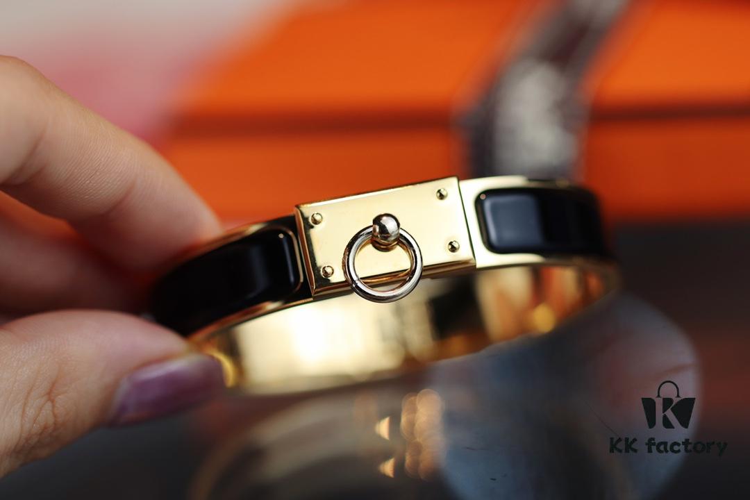 692fcada99f2d84055c8934d New Arrival Hermes-Inspired Enamel Bracelet with H Lock Closure