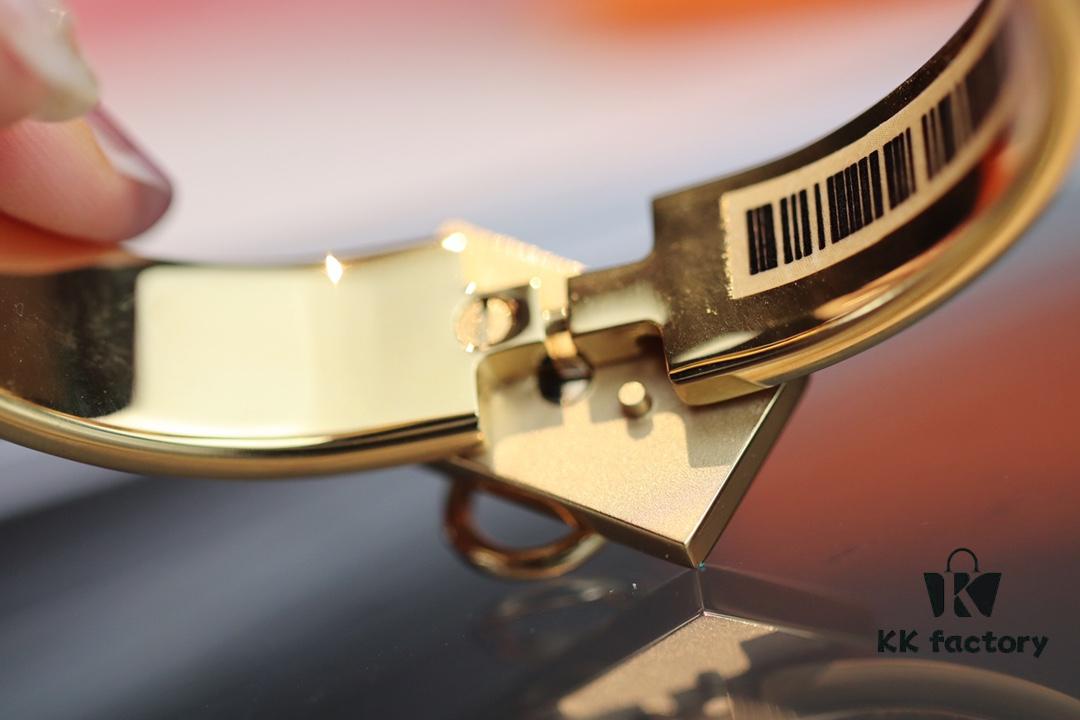 692fcadd99f2d84055c89354 New Arrival Hermes-Inspired Enamel Bangle Bracelet with H Lock Design