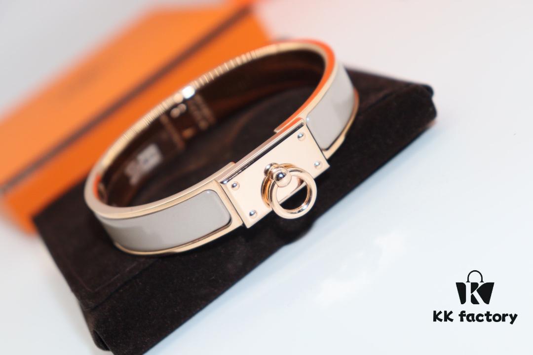 692fcadf99f2d84055c89357 New Arrival Hermes-Inspired Enamel Bangle Bracelet with H Lock Clasp, Authentic Cloisonné Craftsmanship, 1μ Gold Plating, Lightweight Design at 36g