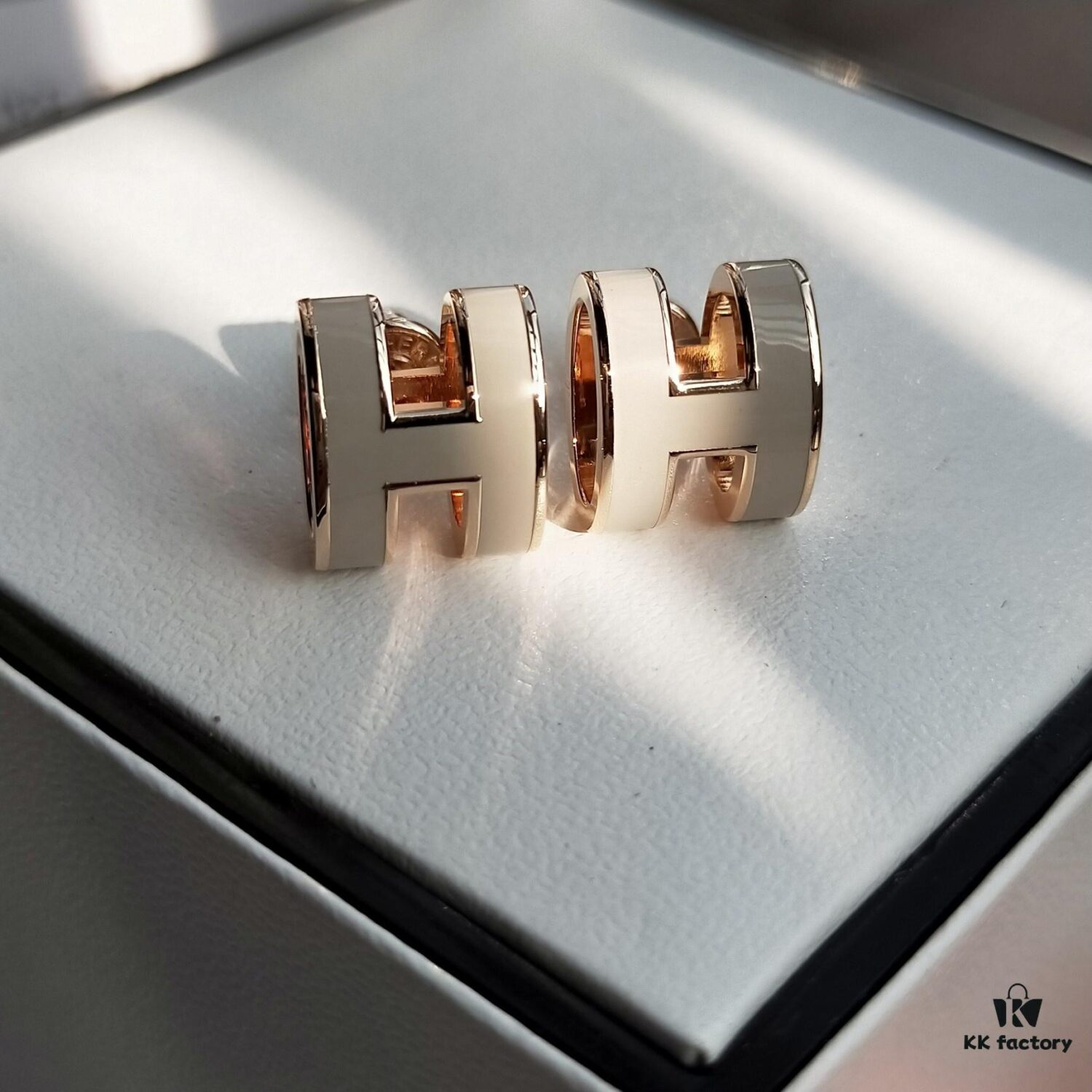 692fcafb99f2d84055c89387 Hermes Pop Platinum-Edged H Enamel Stud Earrings with Authenticity Mark on Backing - Latest Classic Enamel Design, Real Photo Details