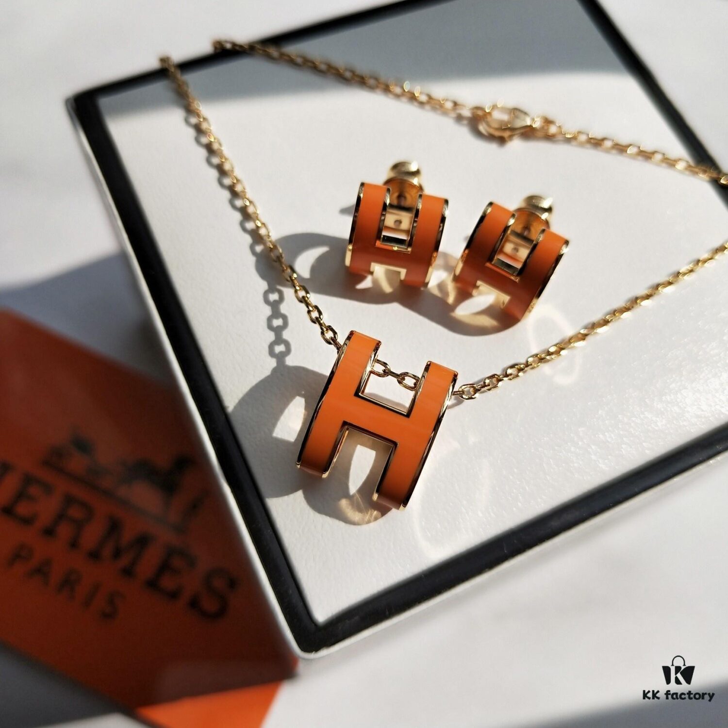 692fcb0699f2d84055c8939a Hermes Pop Platinum-Edged H Enamel Stud Earrings with Authenticity Mark on Back – Latest Classic Enamel Design, Real Photo Details