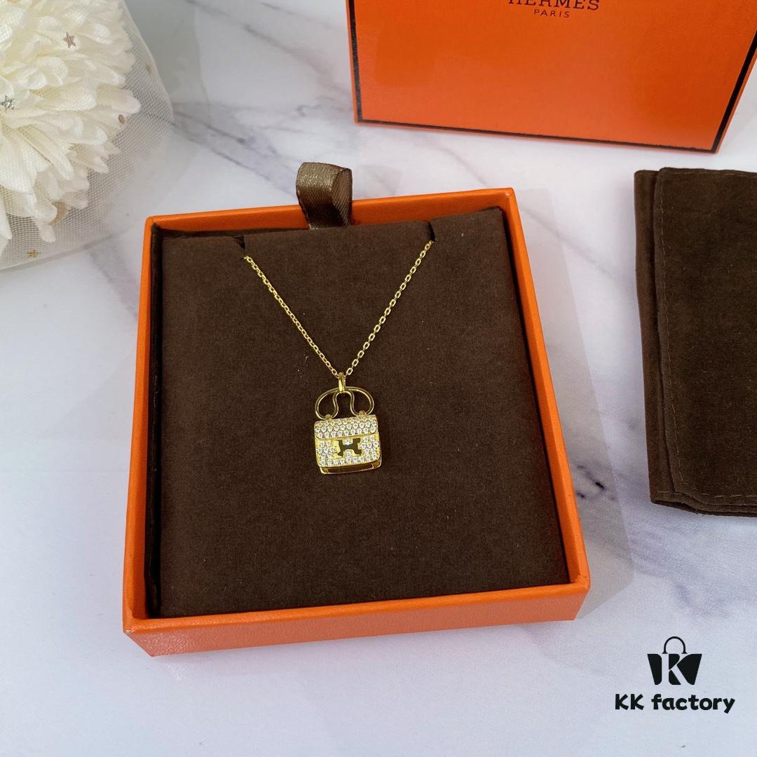 692fcb3199f2d84055c893ee Kaige Same Style Classic Kelly Original Hermes Bag Pendant, High-End Custom 925 Sterling Silver Gold-Plated Diamond-Inlaid Necklace, One Side Fully Set with Diamonds and the Other with Logo