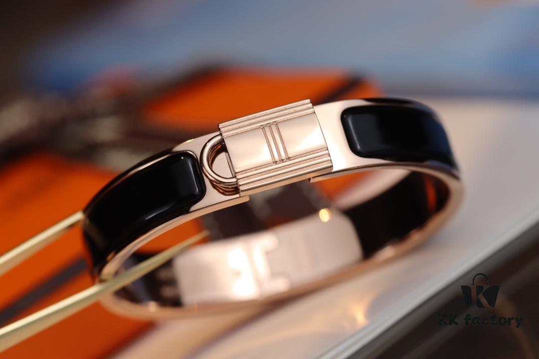 692fcb5299f2d84055c89429 New Arrival Hermès-style Bracelet