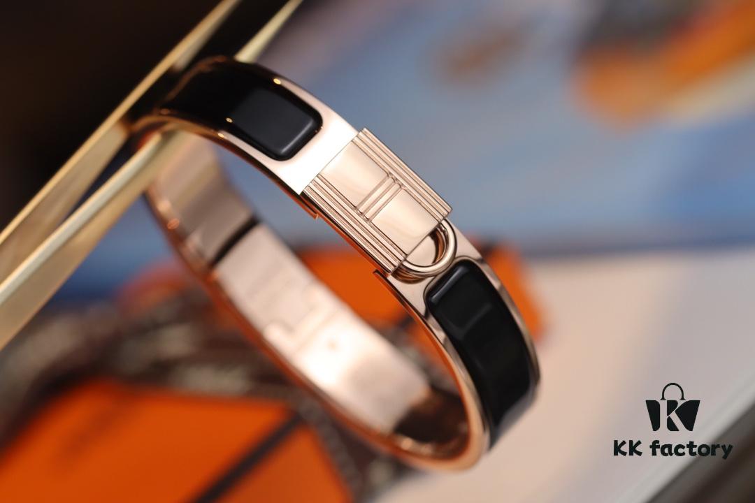 692fcb5299f2d84055c8942b New Arrival Hermès-style Bracelet
