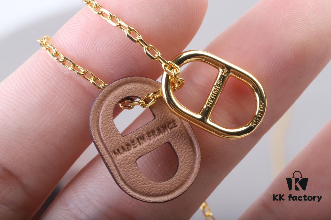 692fcb6799f2d84055c89458 OMaillon Series Calfskin Necklace
