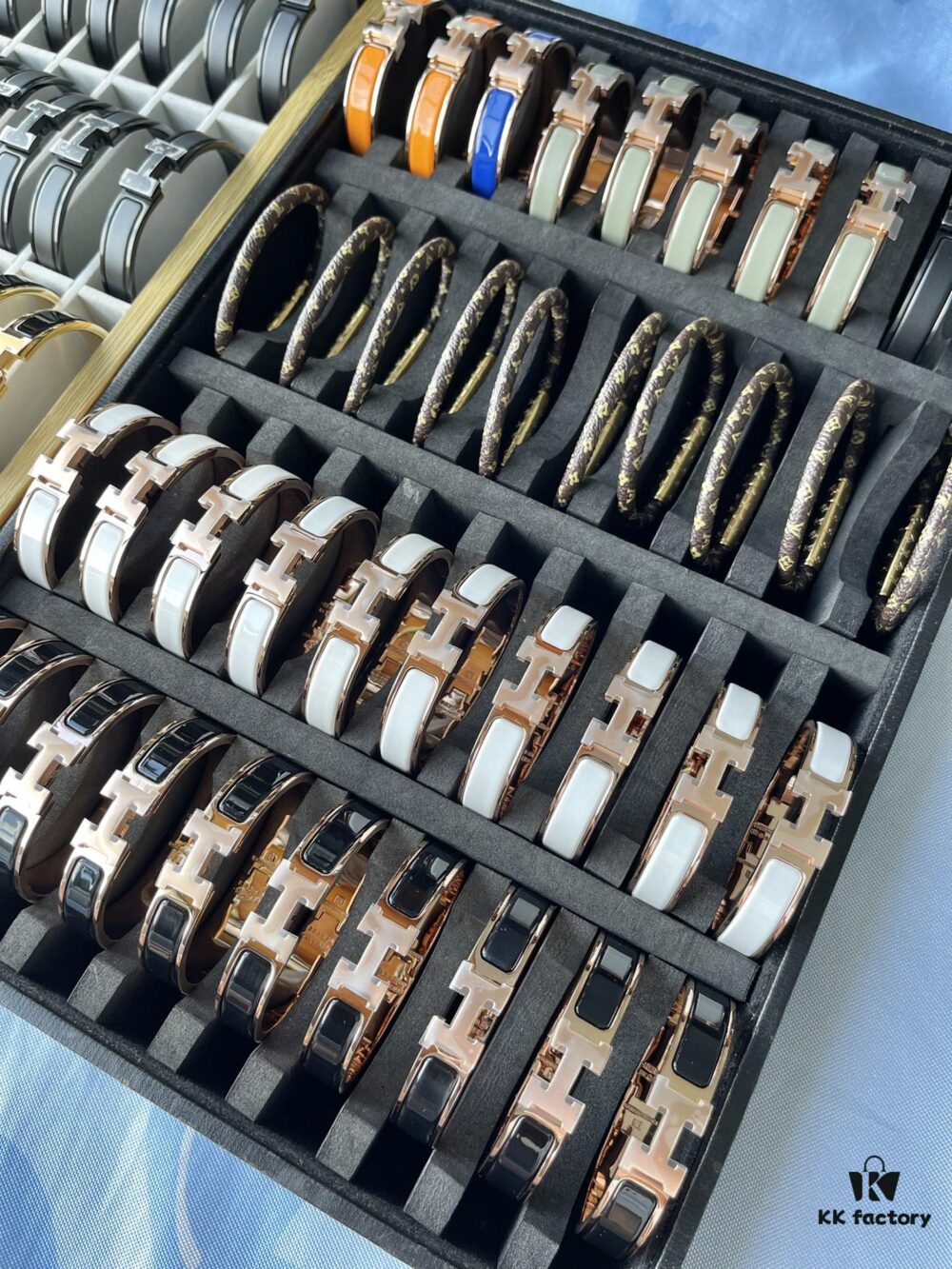 692fcb7799f2d84055c89476 Hermès H Bracelet