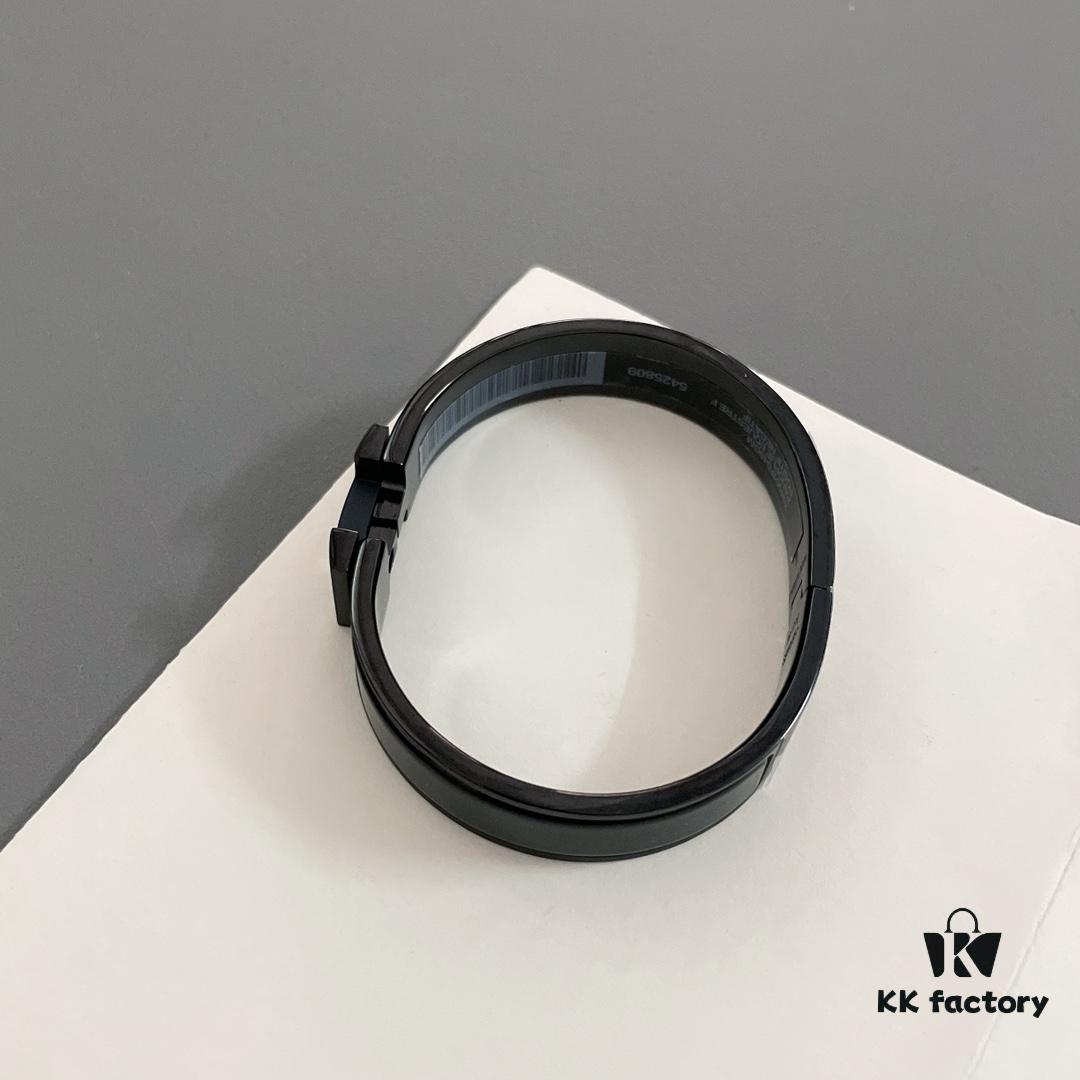 692fcb9199f2d84055c894a0 H Black Enamel Bracelet ❤️ Best Couple's Style, Sizes 17/19 Available ❤️ Z Enamel Craftsmanship, Brushed Metal Finish, Elegant and Stylish!