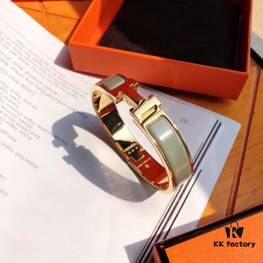 692fcbbb99f2d84055c894f9 Exclusive Stock! New Color Release! Hermes Classic Enamel Cuff Bracelet, Lin Xintong & Jiang Xin's Same Style, Inspired by Andalusian Iron Balconies