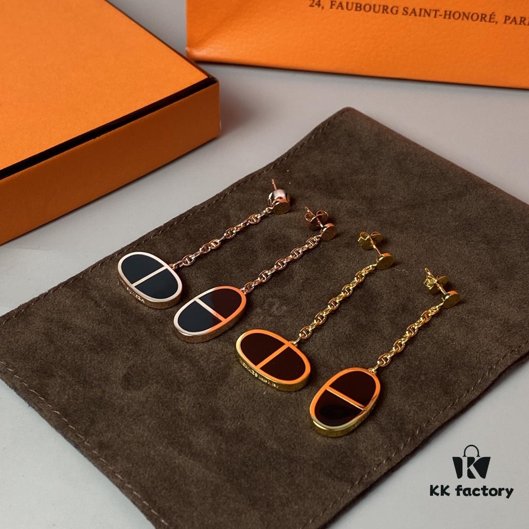 692fcbc699f2d84055c8950b Hermes Chaine d'Ancre Verso Asymmetric Pig Nose Earrings in Yellow Gold, Rose Gold, and Black Ceramic