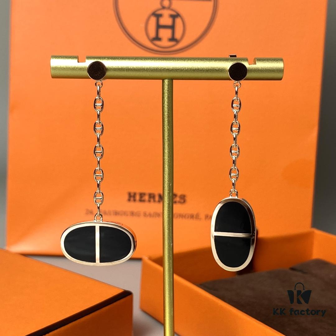 692fcbc999f2d84055c89510 Hermes Chaine d'Ancre Verso Asymmetric Pig Nose Earrings in Yellow Gold, Rose Gold, and Black Ceramic