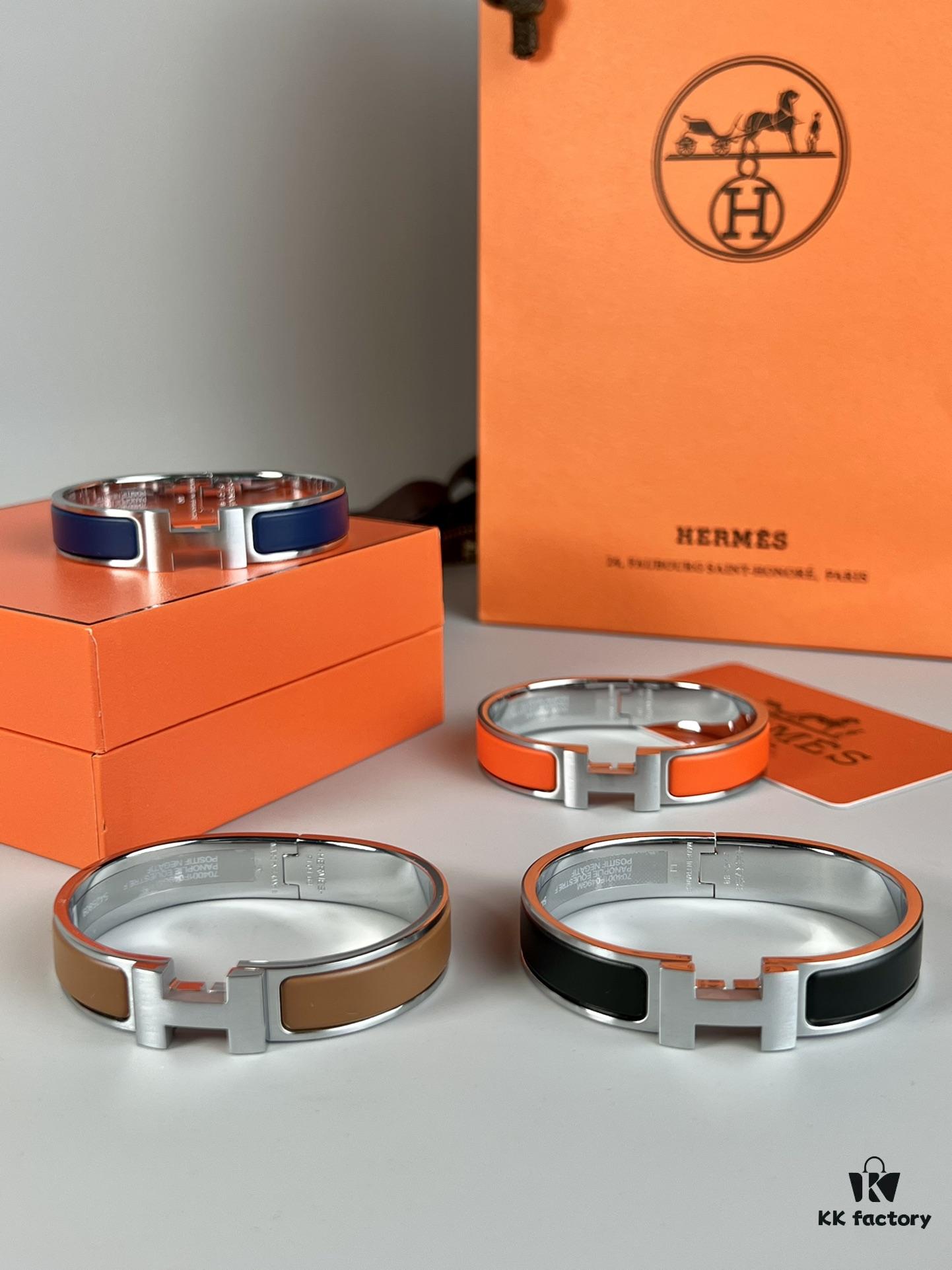692fcbd299f2d84055c89521 Hermès New Arrival Bracelet, Authentic-Like Inner Circle Label Sticker, Proxy Purchase Version 😎 Herme*CLIC Enamel H Bracelet, Stylish and Versatile Look ❤ Perfect for Couples 👨🏻💏🌸