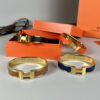 Hermes New Bracelet, Authentic Inner Circle Label Sticker, Proxy Purchase Version 😎 Herme*CLIC Enamel H Bracelet, Worn by Hermes ❤️ Extremely Versatile and Beautiful! Perfect for Couples, Men Size 19, Women Size 17 💌🌸 A Must-Have for True Hermes Fans, the Most Classic Among Numerous Hermes Bracelets, Featuring Smooth and Rich Enamel Craftsmanship, Full in Shape and Lustrous in Color ❤️❤️ Ideal as a Couple's Set, Only High-End Version Produced! Available in Size 17 and 19