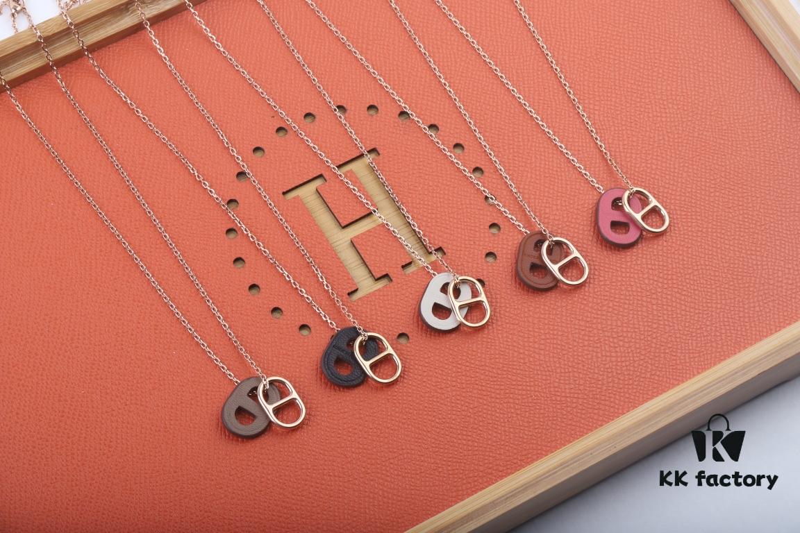 692fcc1099f2d84055c8959b Hermes OMaillon Series Calfskin Necklace