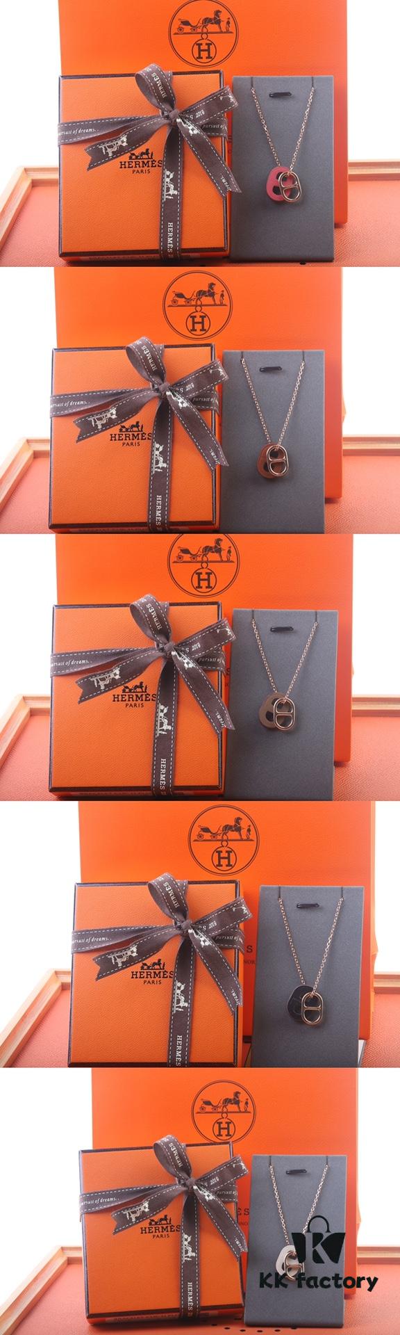 692fcc1199f2d84055c8959c Hermes OMaillon Series Calfskin Necklace