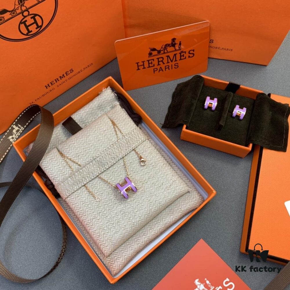 692fcc1b99f2d84055c895b6 Hermes Necklace - Stud Earrings
