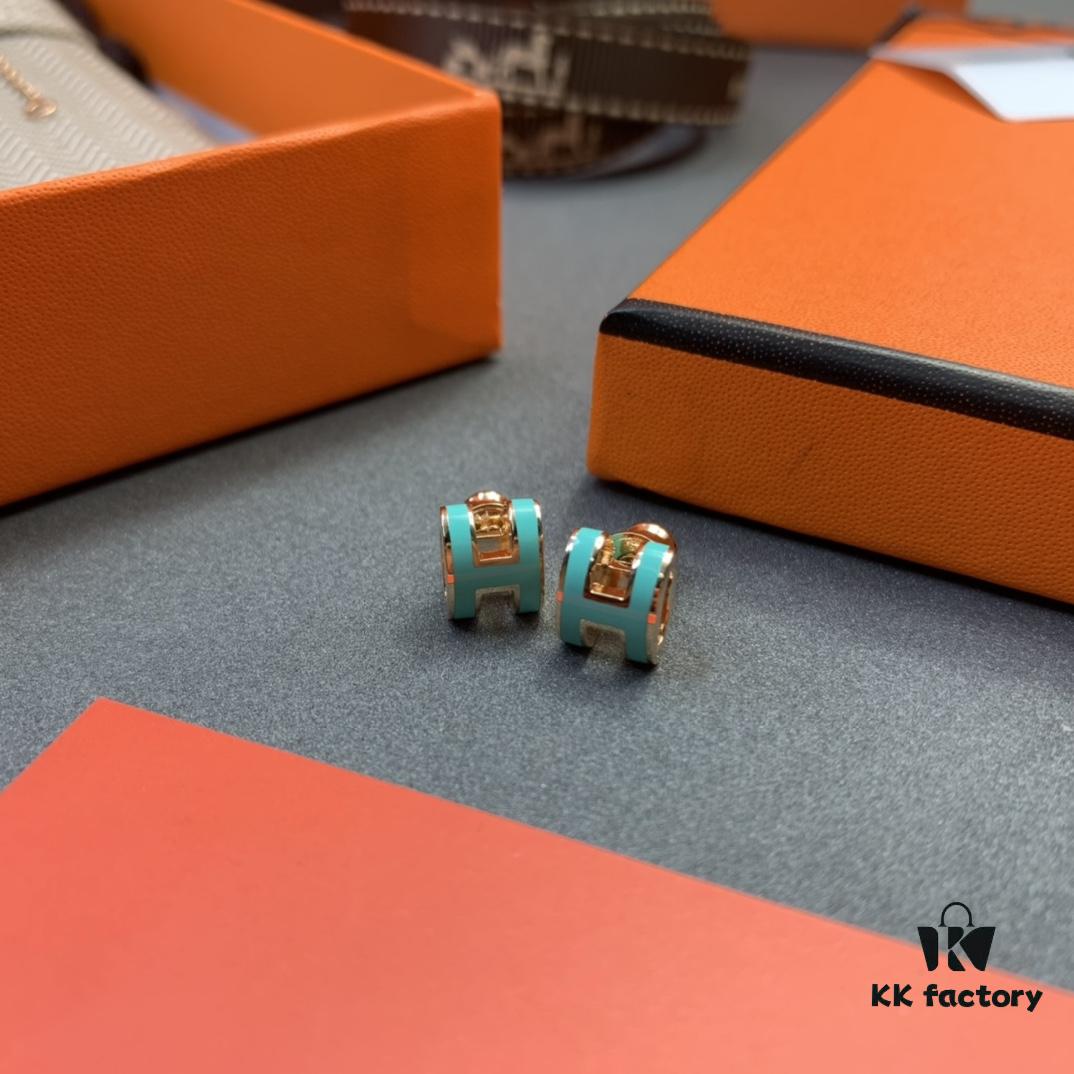 Hermes Small Necklace and Stud Earrings