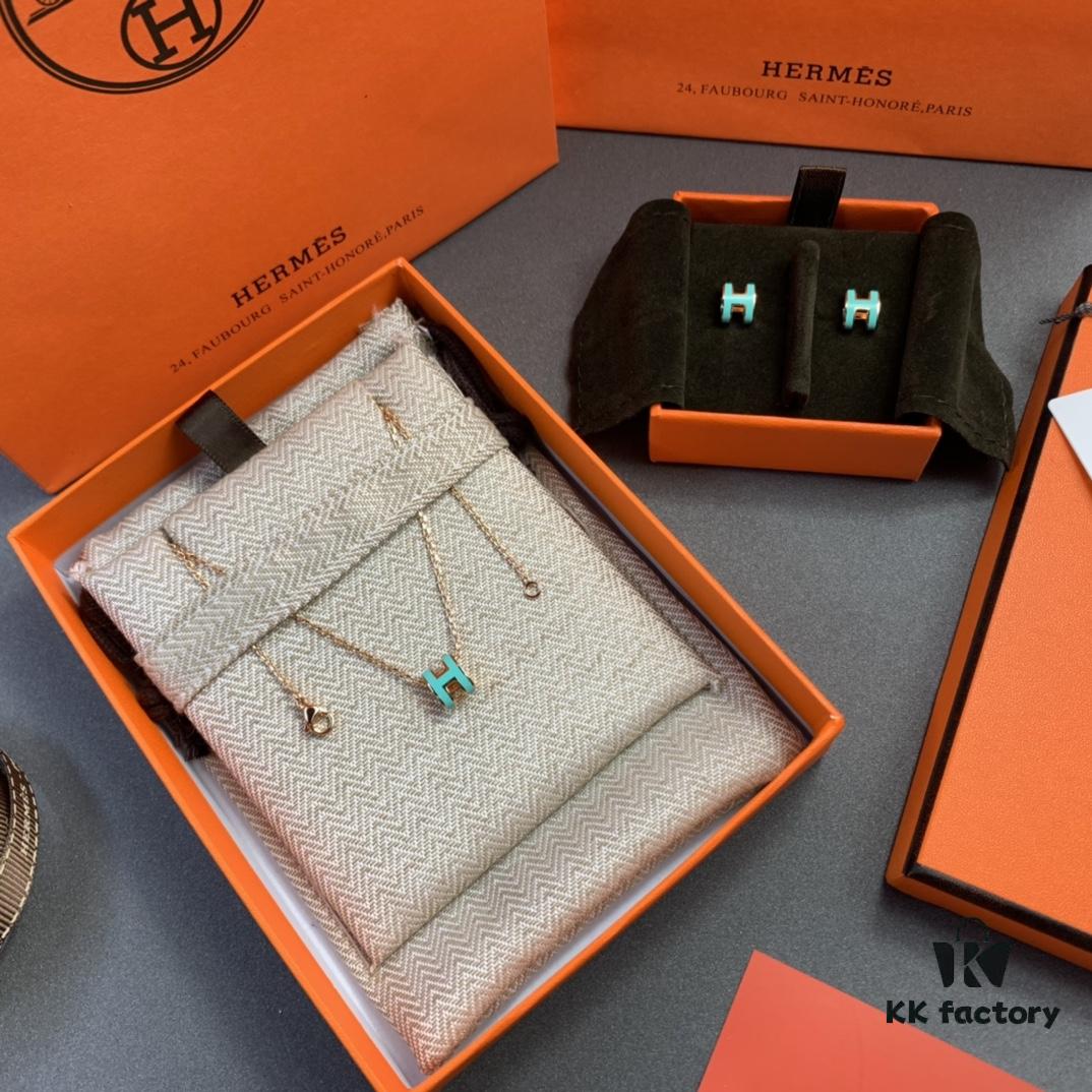 Hermes Small Necklace and Stud Earrings