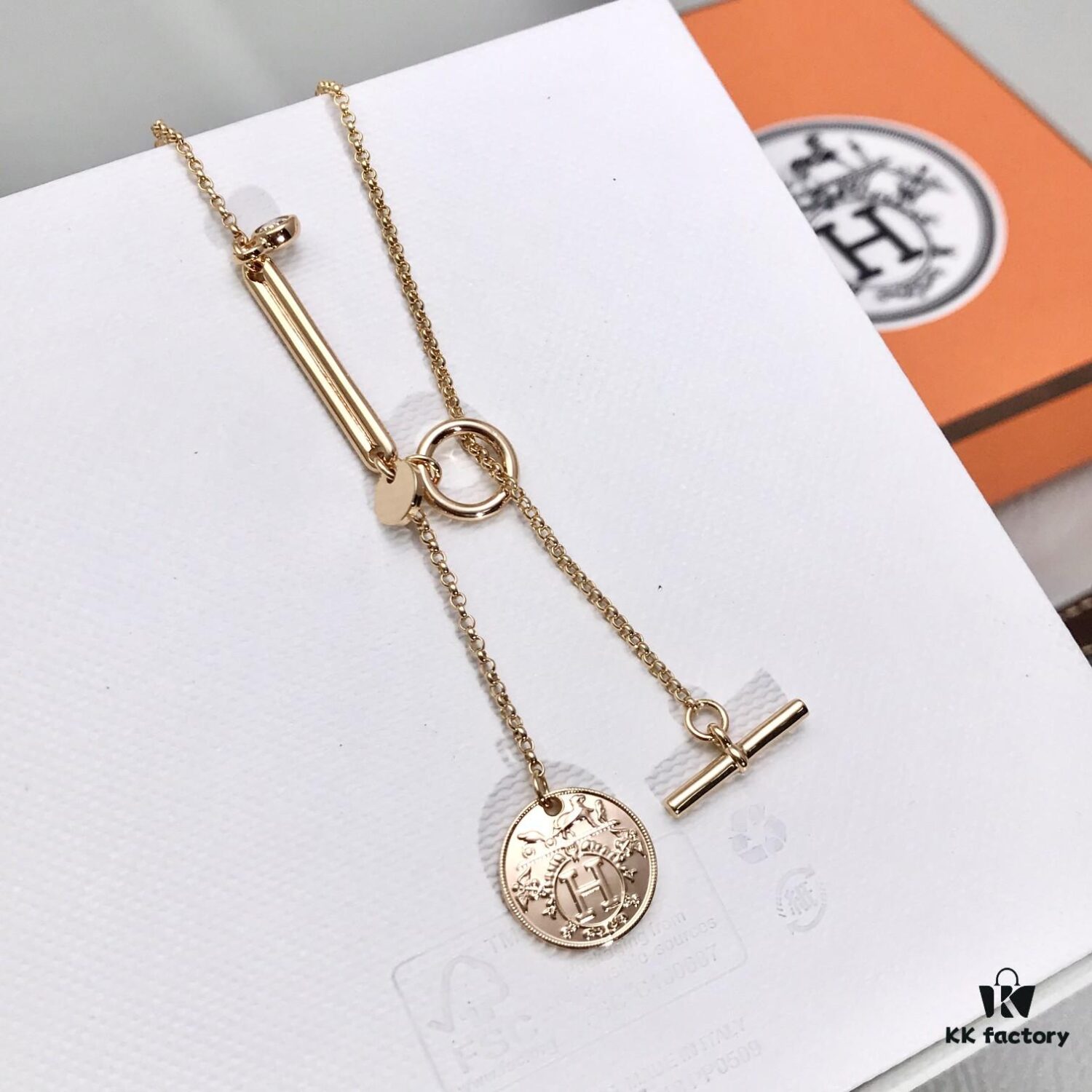 692fcc4599f2d84055c895fc A Stylish, Versatile, and Unique Necklace from the Ex-Lidris Collection! Inspired by Bookmarks, This Retro-Elegant Design Combines Classic Fashion with a Distinctive Touch