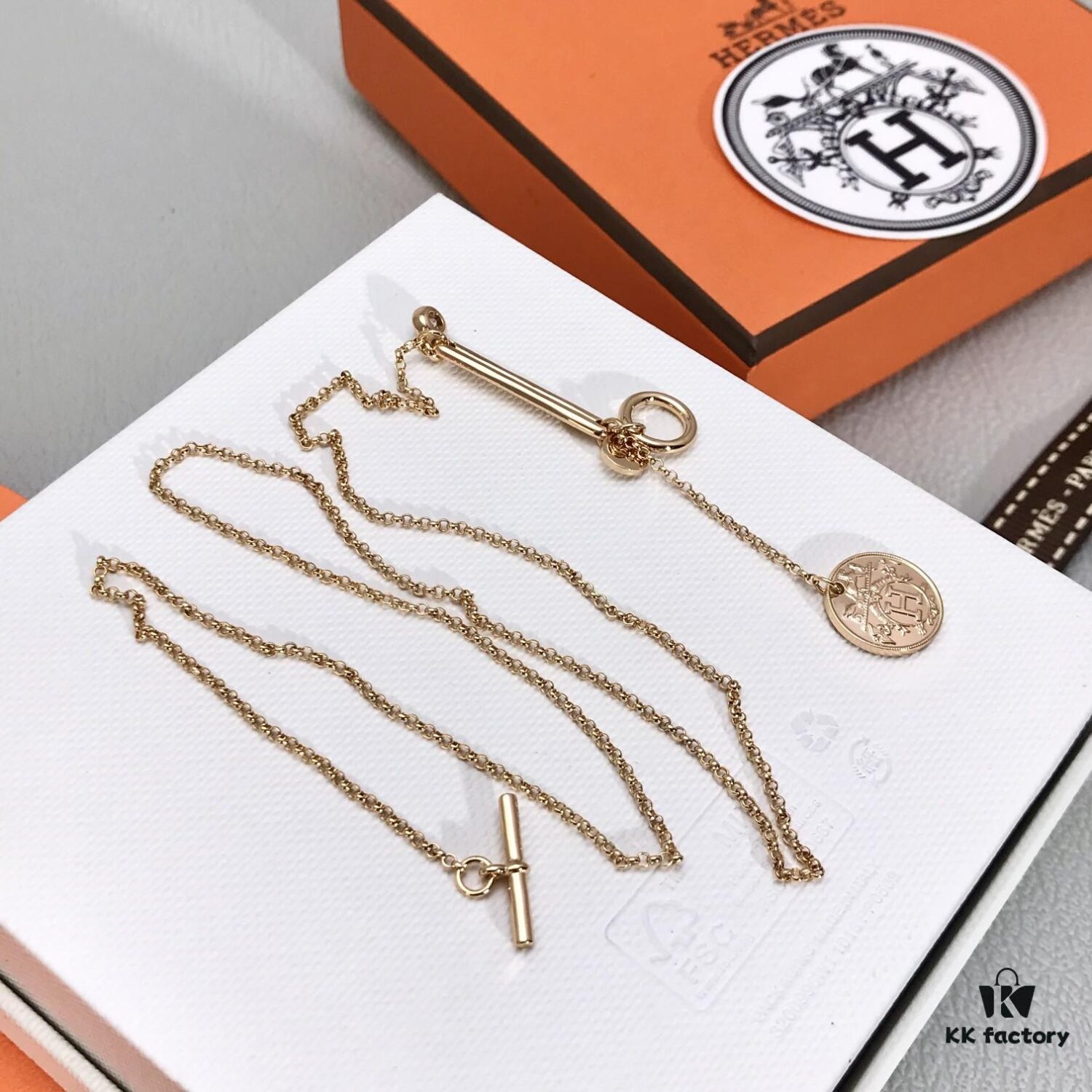 692fcc4699f2d84055c895fe A Stylish, Versatile, and Unique Necklace from the Ex-Lidris Collection! Inspired by Bookmarks, This Retro-Elegant Design Combines Classic Fashion with a Distinctive Touch