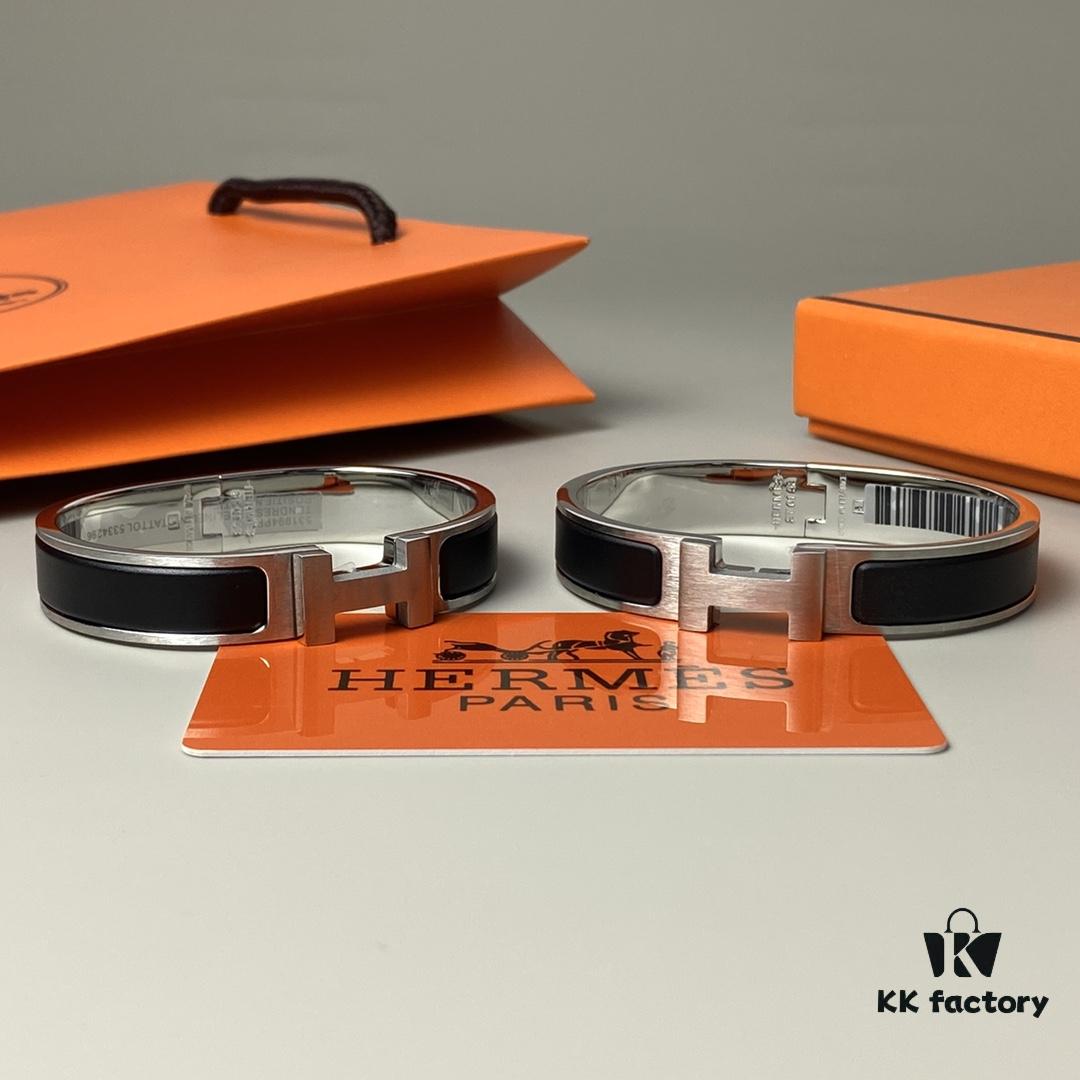 Affordable Hermès Men's Gift ||| Hermès Clic HH Matte Enamel Bracelet