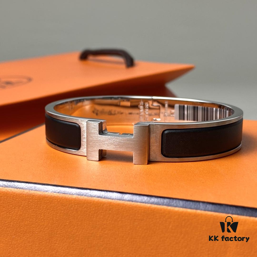 Affordable Hermès Men's Gift ||| Hermès Clic HH Matte Enamel Bracelet