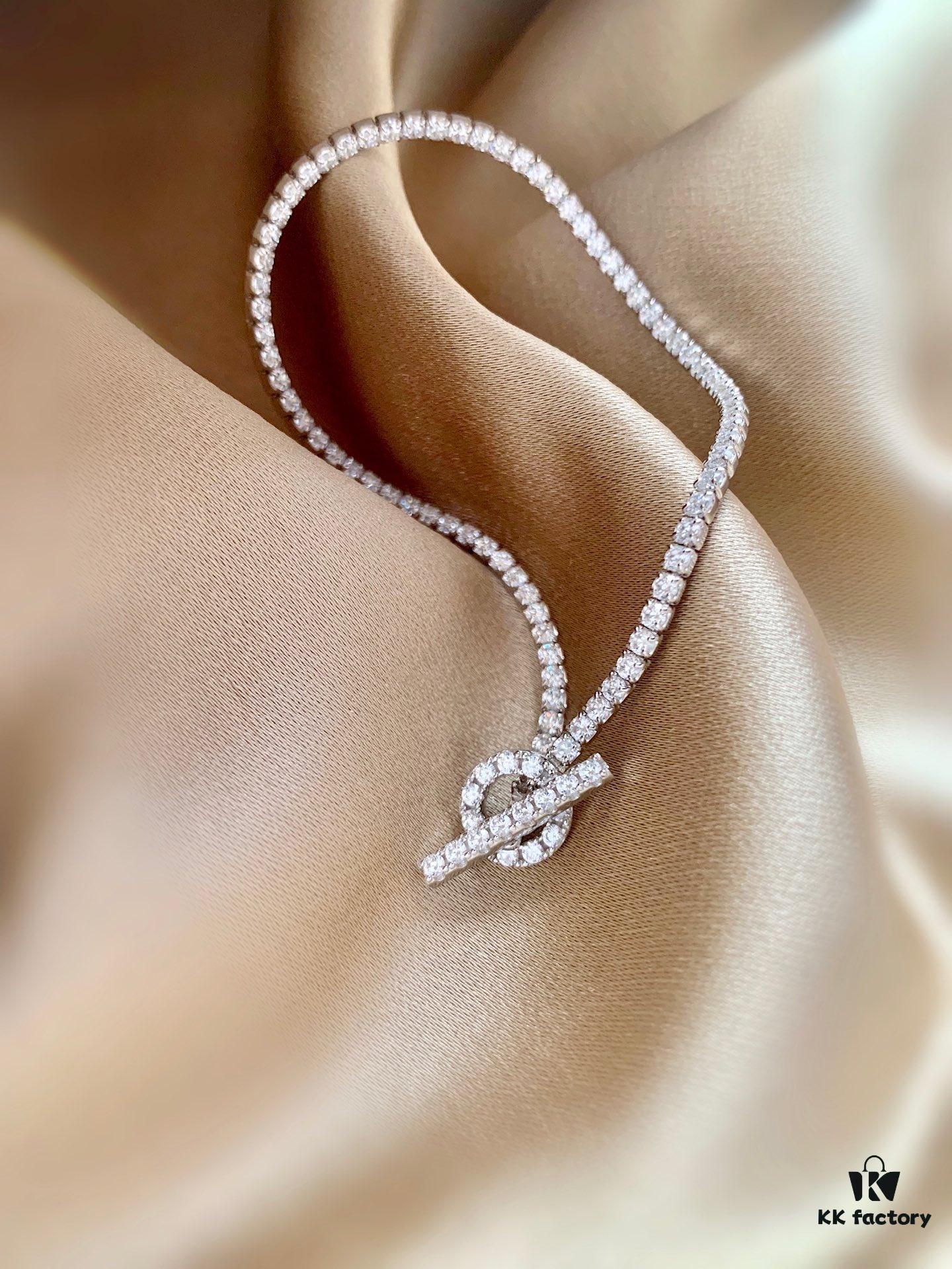 692fcc5699f2d84055c89618 Hermes Finesse Series Pig Nose Bracelet, Exquisitely Crafted, Low-Key Luxury with Elegant Simplicity
