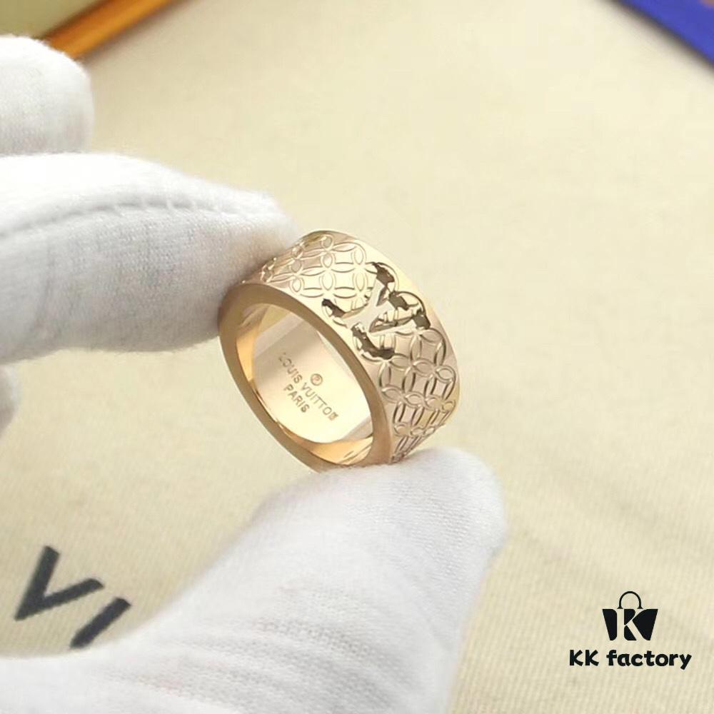 692fcc6799f2d84055c89643 LV Ring Luxury Black and White Bicolor Solid Gold Plated Never Fades Crown LV Louis Vuitton Letter Ring