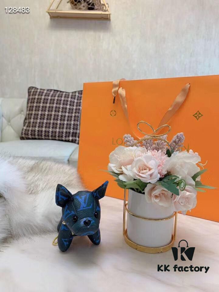 692fcc6c99f2d84055c8964f Louis Vuitton LV Dog Keychain Pendant Ornament - French Bulldog Design, Premium PU Leather with Polyester Fiber Filling, Imported Stainless Steel Hardware, Authentic Logo