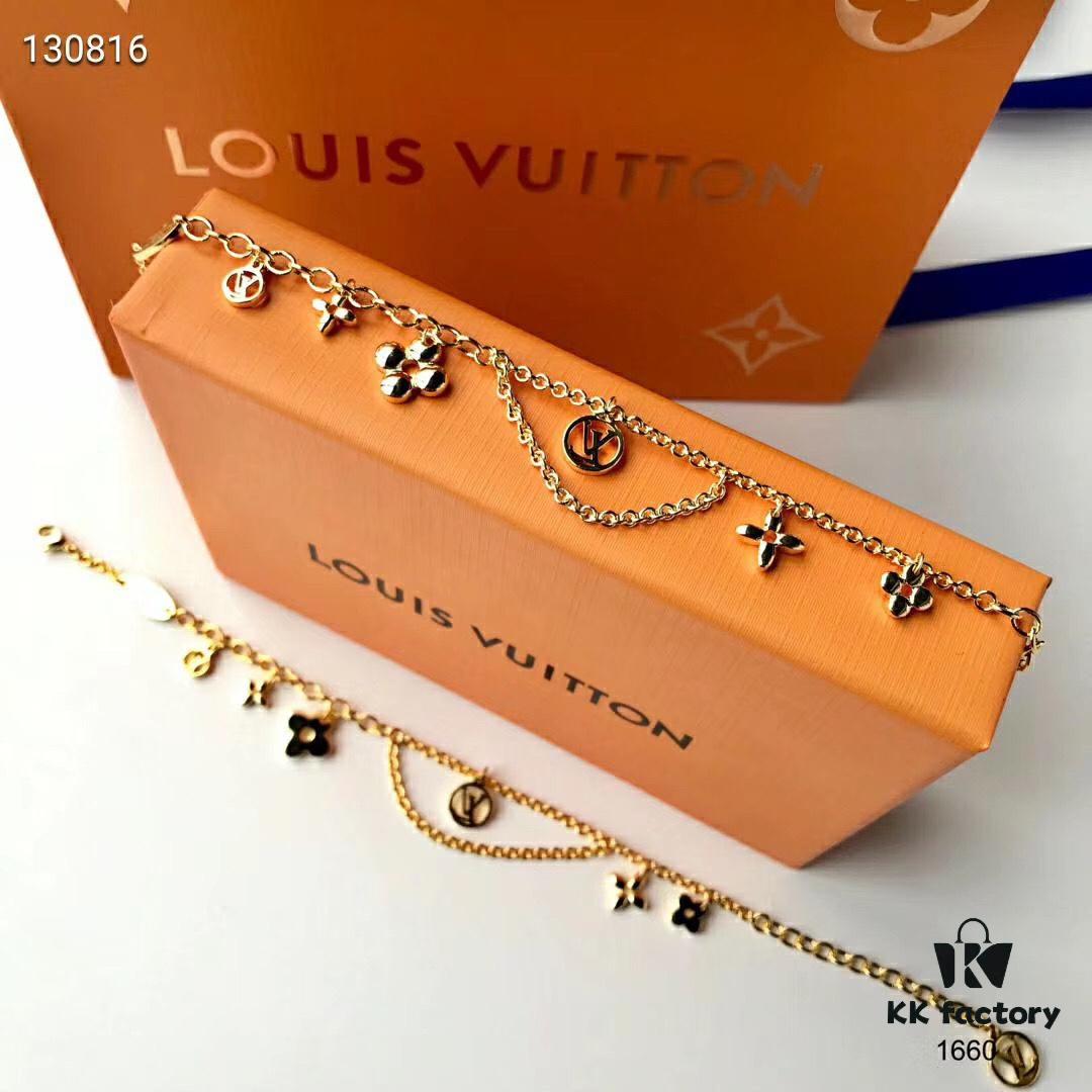 692fccc699f2d84055c89701 Trendy LV Irregular Flower Bracelet in Rose Gold, Thick Gold Plating, Elegant and Stylish, Adjustable Length