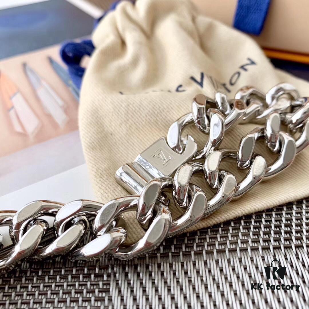 692fccce99f2d84055c89711 LV CHAIN LINKS Men's Thick Bracelet 2019 Spring and Summer Collection Showcasing Virgil Abloh's Mastery in Jewelry Design