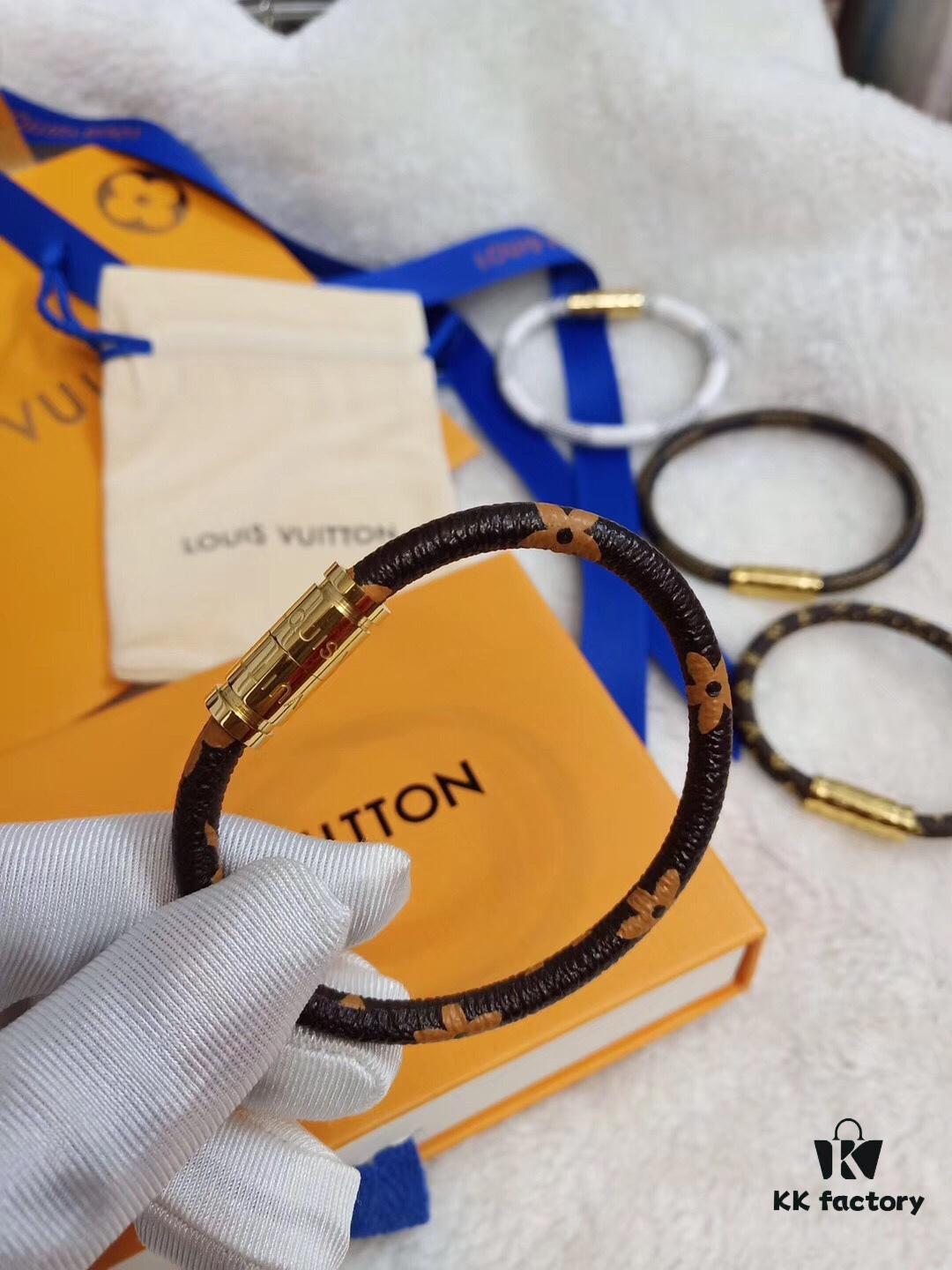 692fccf199f2d84055c8975c Louis Vuitton LV Monogram Canvas Leather Strap Unisex Bracelet