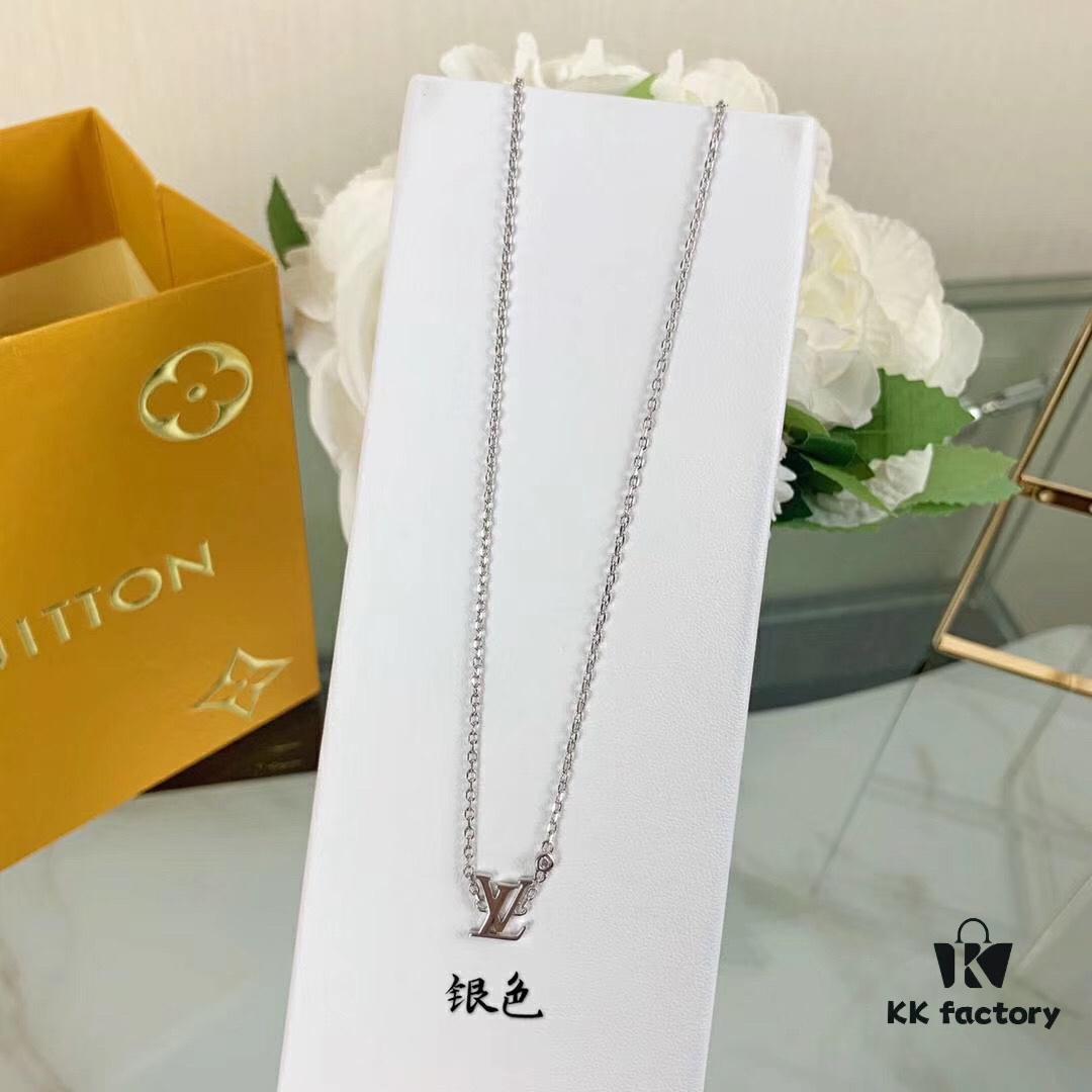 692fcd0a99f2d84055c8978c LV Letter Single Diamond Necklace in 18K Gold Plated Rose Gold and Silver