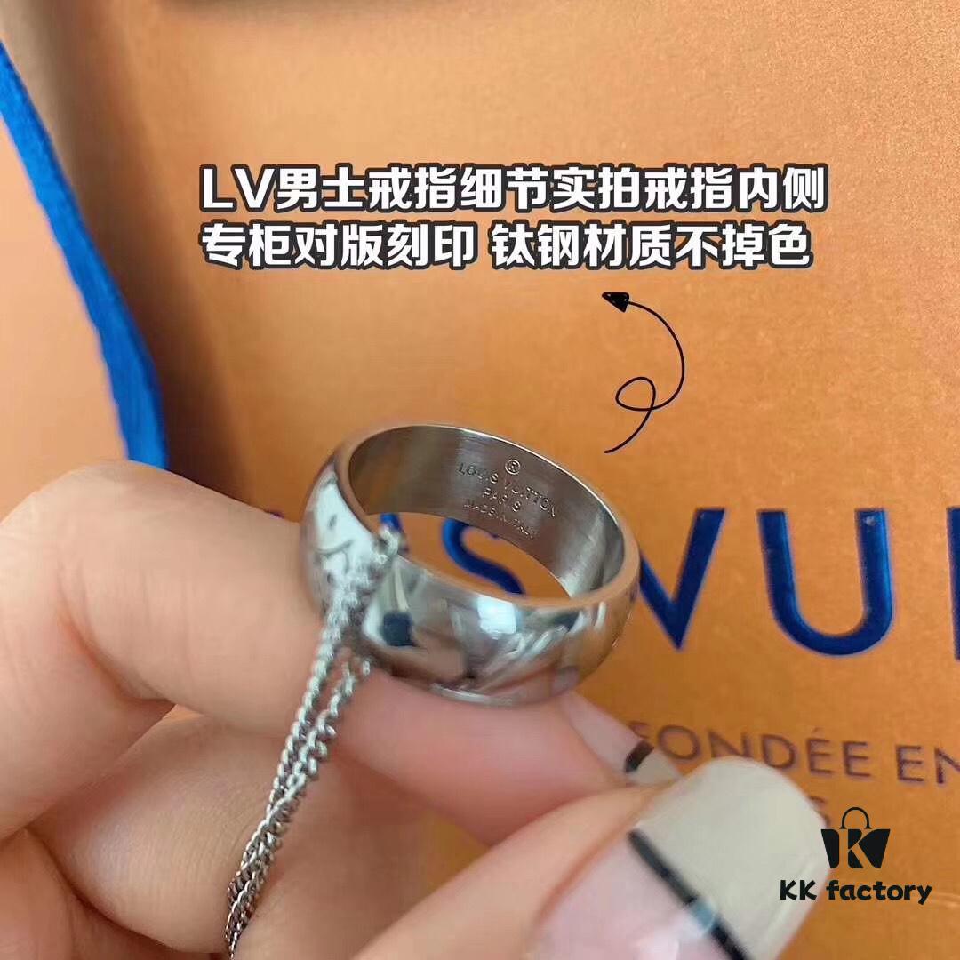 LV Men's Ring Necklace with Three Pendants