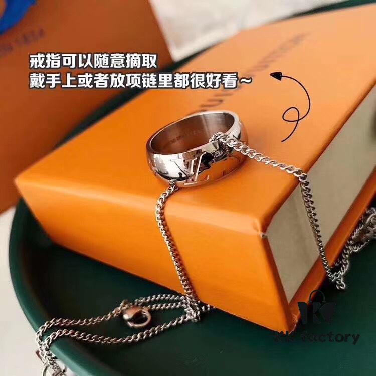 LV Men's Ring Necklace with Three Pendants