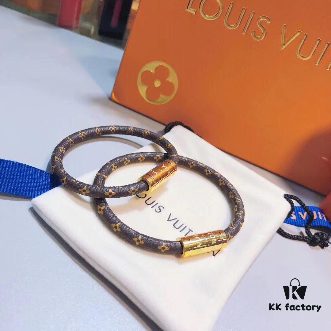 692fcd2699f2d84055c897cb LV Monogram Couple's Magnetic Clasp Leather Bracelet