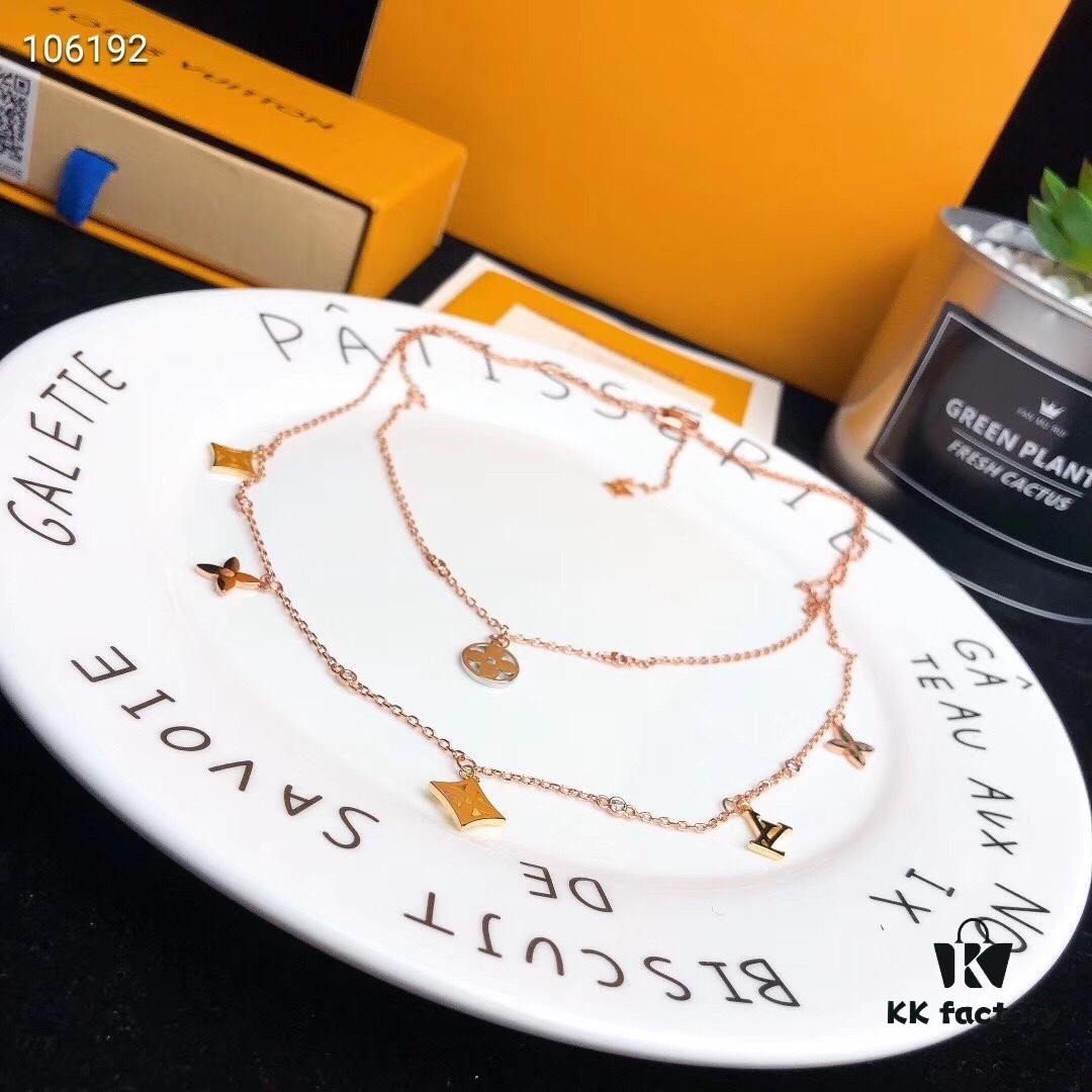 692fcd2d99f2d84055c897db LV Necklace Cabinet Double-Layer Necklace Limited Edition
