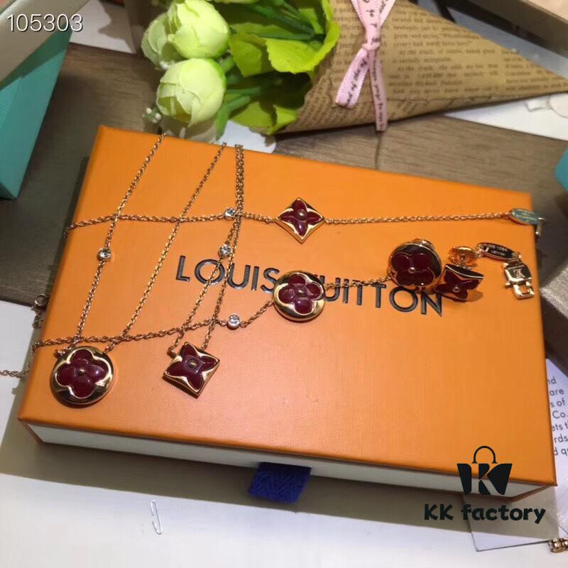 692fcd3699f2d84055c897f0 Limited Edition LV Red Agate Flower Pattern Pendant with Diamond-Cut Metal Frame, 925 Gold-Plated Silver Necklace