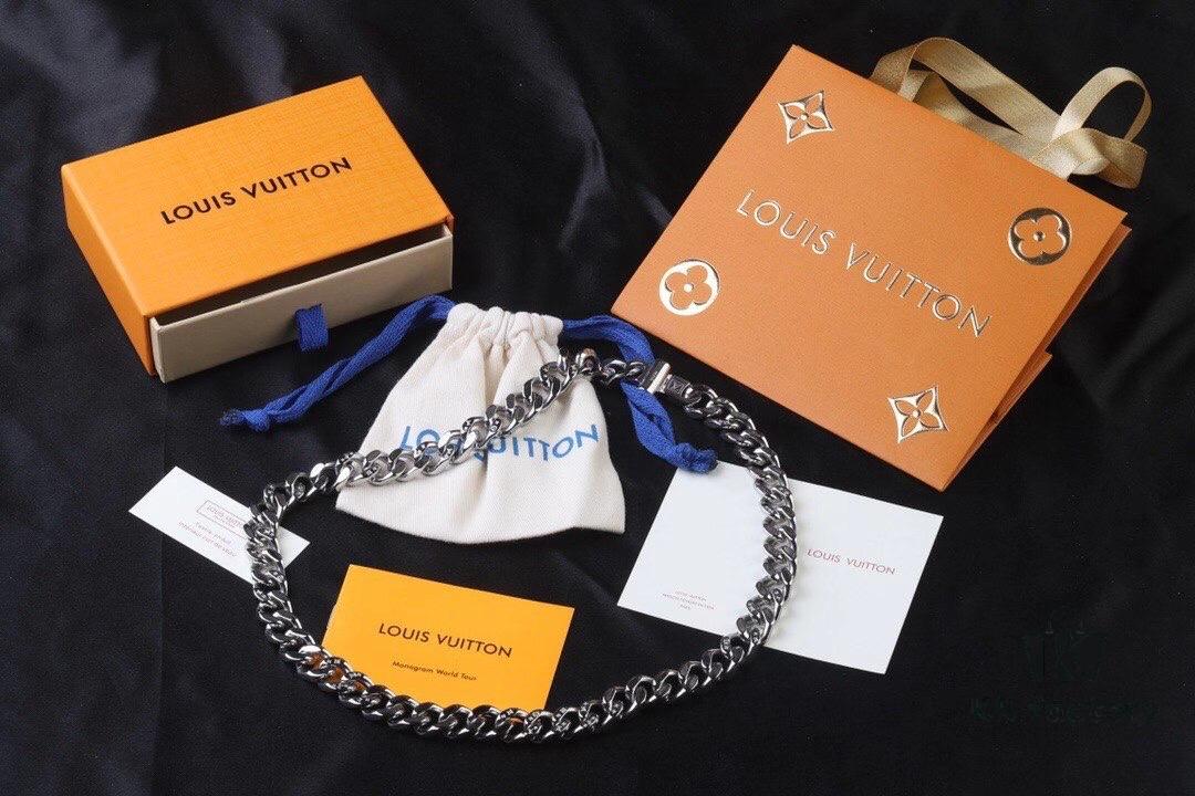 692fcd7799f2d84055c8985b Louis Vuitton LV Chain Links Stainless Steel Logo Necklace